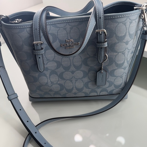Coach Handbags - Coach Mollie Tote